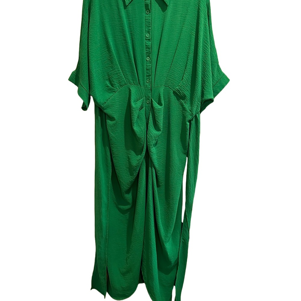 Chic Green Button-Up Dress